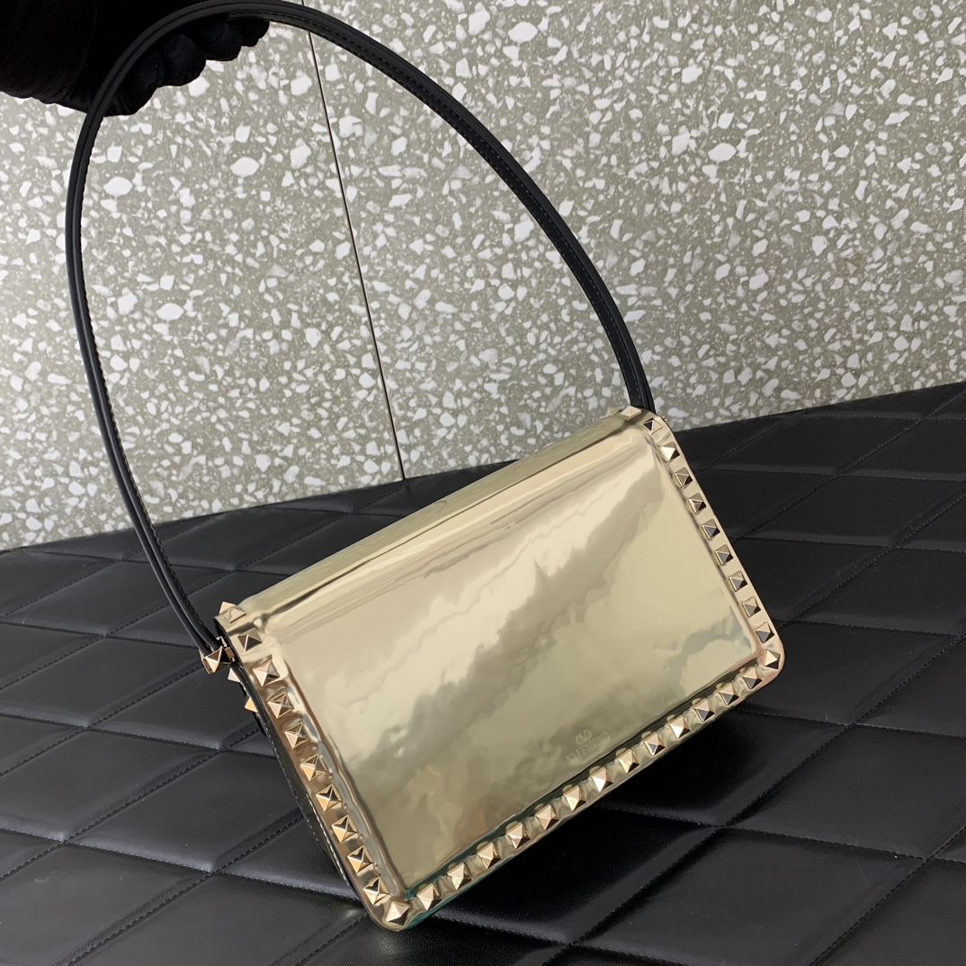 Valentino Garavani Rockstud Big Shoulder Bag in Gold Smooth Leather